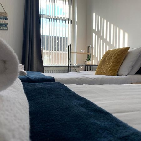 Cheerful - 3 Bed - Serviced Accommodation - In Heart Of Northumberland - Sleeps 6 Bebside エクステリア 写真